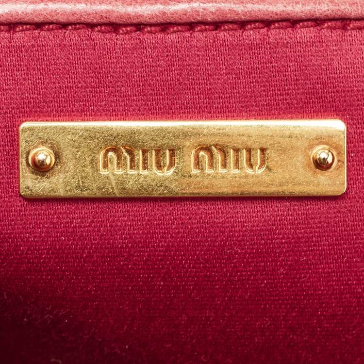 Pre Owned Miu Miu Light Red Matelassé Shine Leather Tote