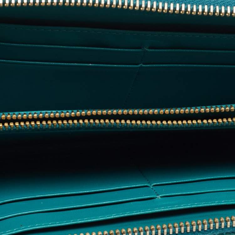 Pre Owned Miu Miu Green Croc Embossed Leather Zip Around Wallet