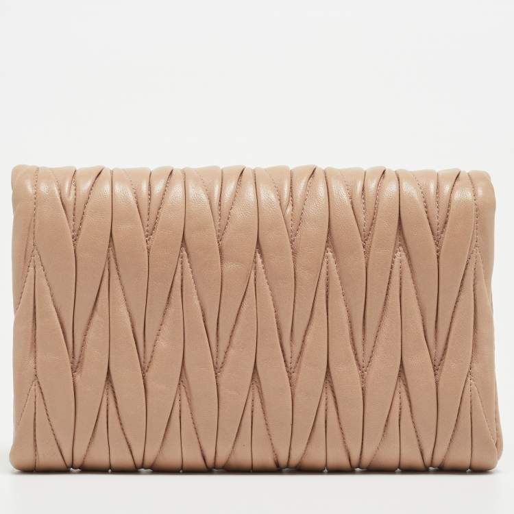 Pre Owned Miu Miu Beige Matelassé Leather Crossbody Bag