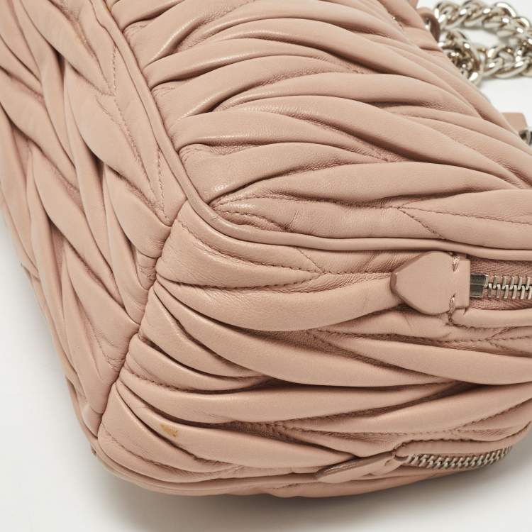 Pre Owned Miu Miu Dusty Pink Matelassé Leather Double Zip Crossbody Bag