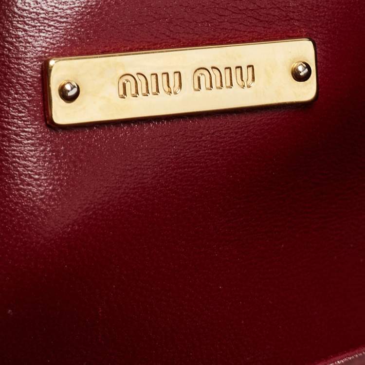 Pre Owned Miu Miu Red Matelassé Leather Frame Chain Clutch 