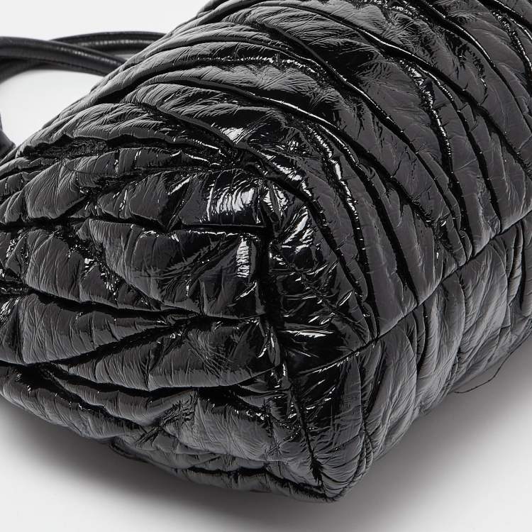Pre Owned Miu Miu Black Matelassé Patent Leather Tote