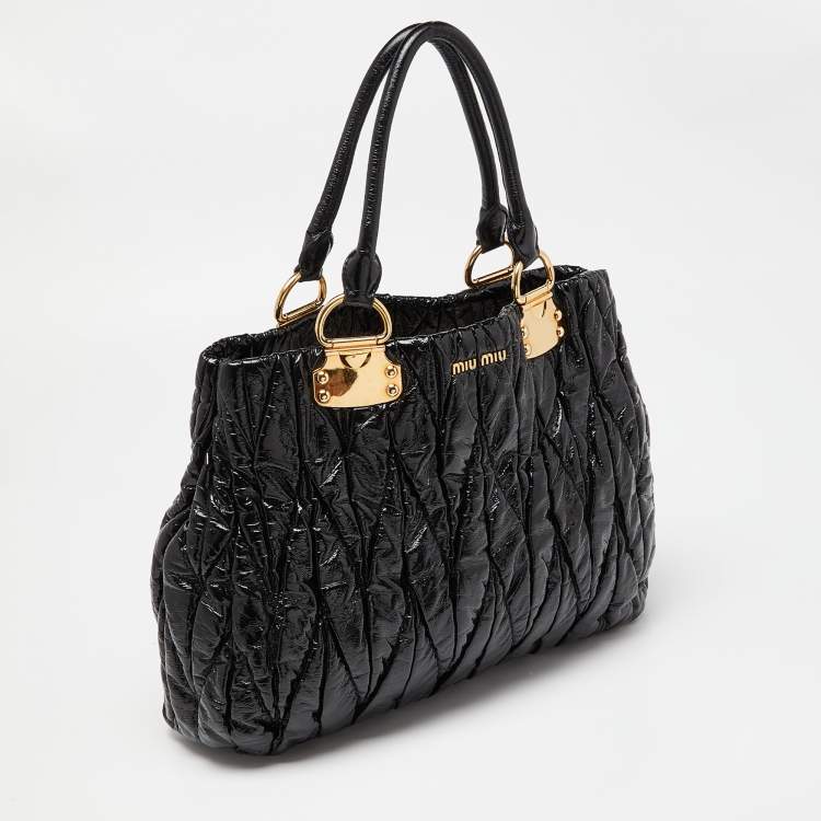 Pre Owned Miu Miu Black Matelassé Patent Leather Tote