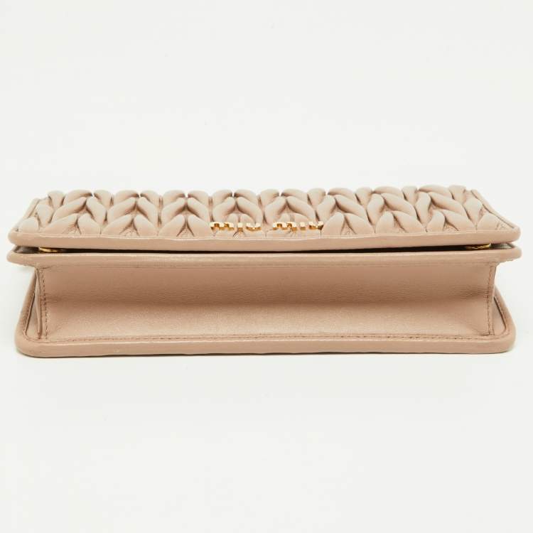 Pre Owned Miu Miu Pink Matelasse Leather Flap Chain Clutch