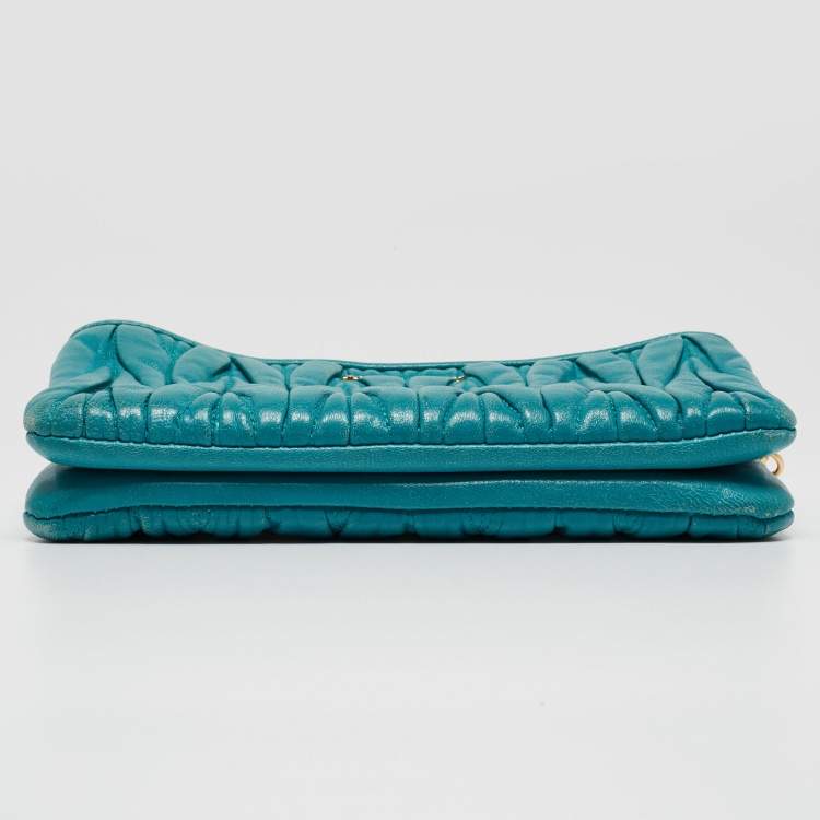 Pre Owned Miu Miu Blue Matalasse Leather Double Zip Chain Clutch