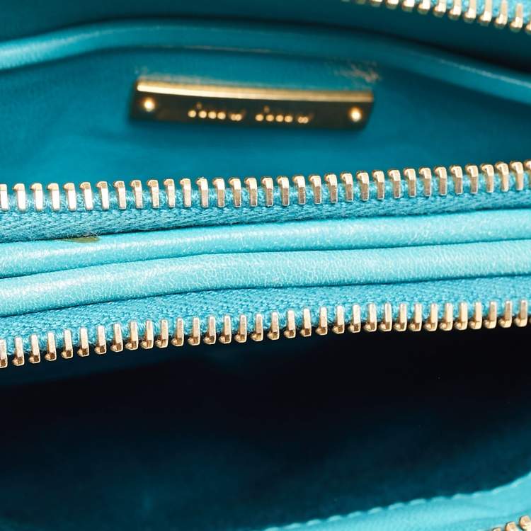 Pre Owned Miu Miu Blue Matalasse Leather Double Zip Chain Clutch