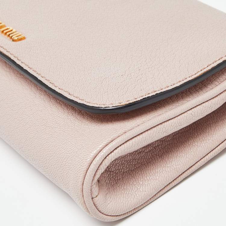 مملوكة مسبقًا Miu Miu Pink Madras Leather Flap Crossbody Bag