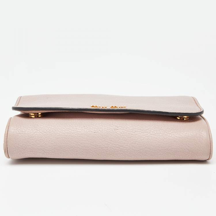 مملوكة مسبقًا Miu Miu Pink Madras Leather Flap Crossbody Bag