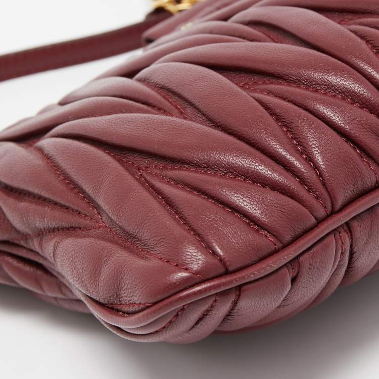 Pre Owned Miu Miu Burgundy Matelassé Leather Frame Chain Clutch