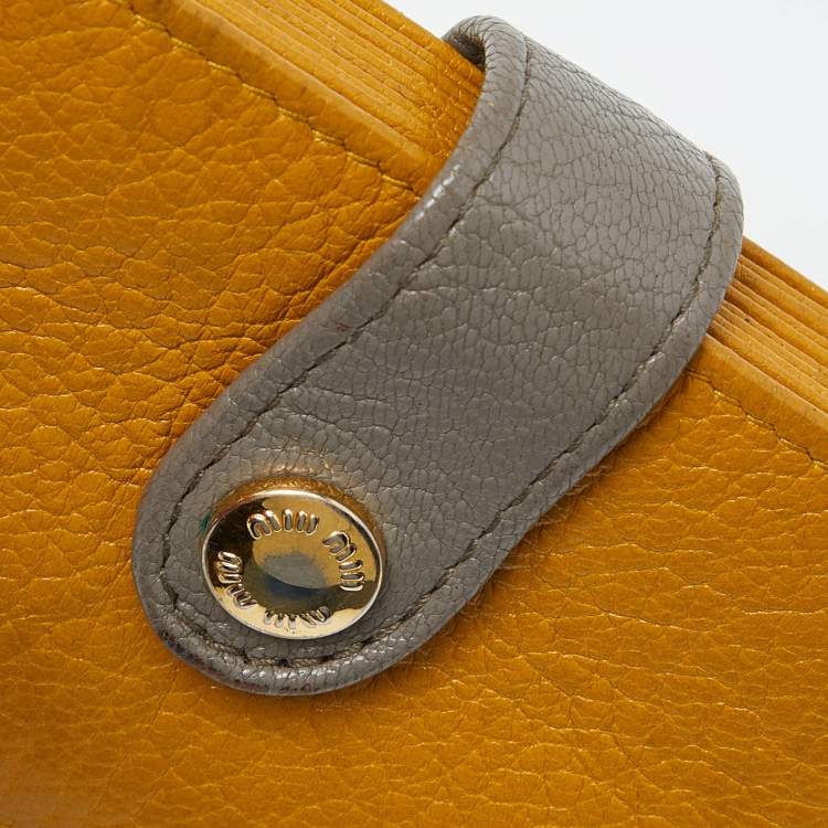 Pre Owned Miu Miu Mustard/Grey Leather Card Case
