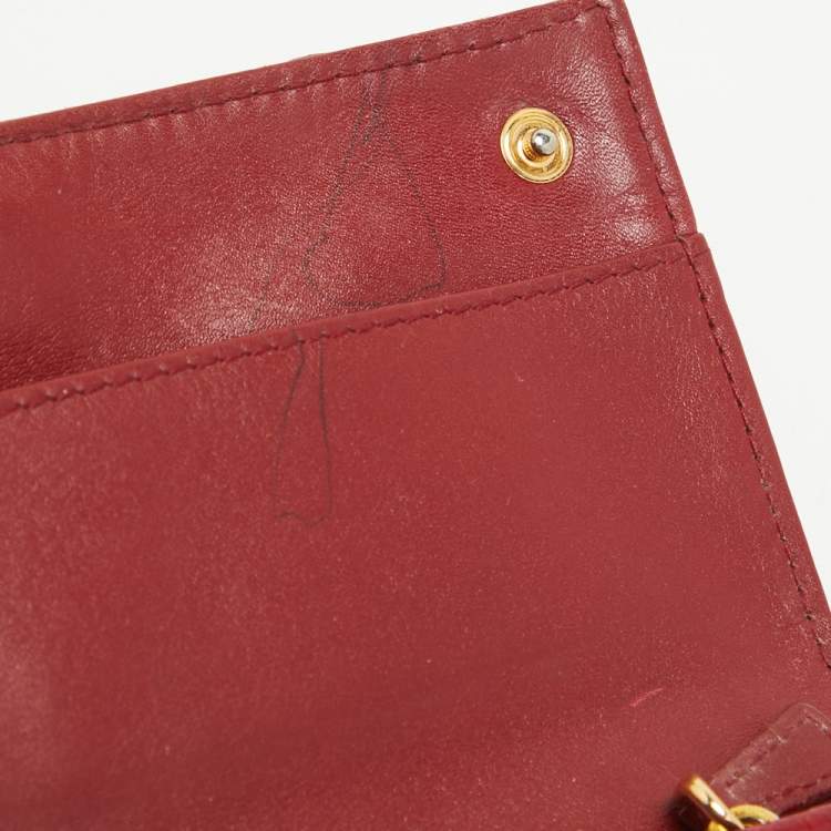 Pre Owned Miu Miu Red Croc Embossed Patent Leather Flap Continental Wallet