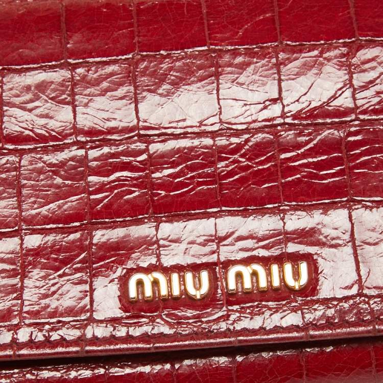 Pre Owned Miu Miu Red Croc Embossed Patent Leather Flap Continental Wallet