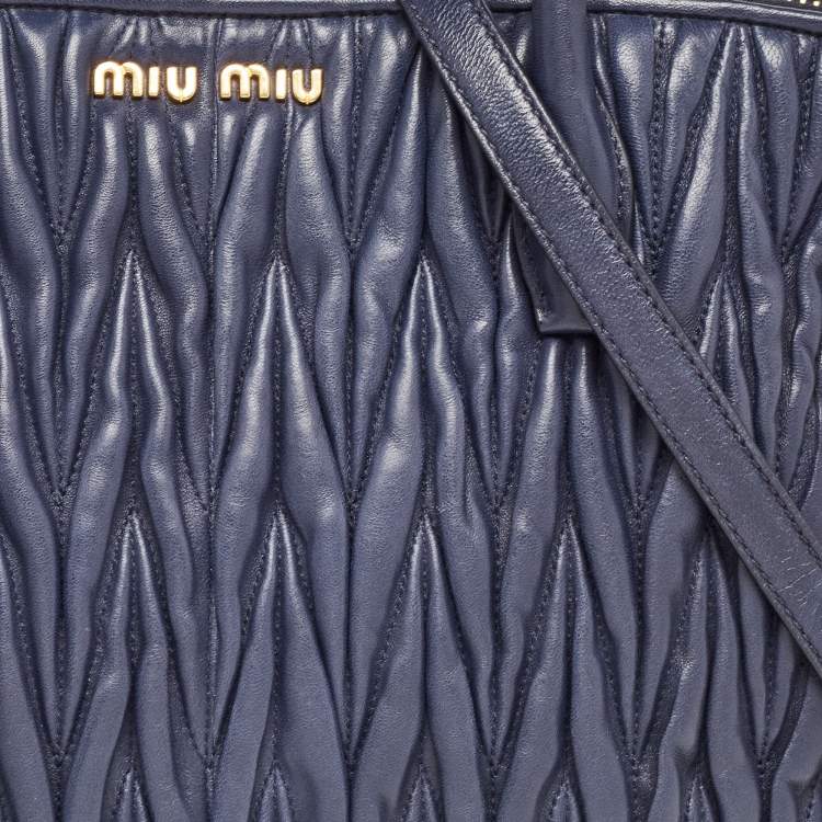 Pre Owned Miu Miu Navy Blue Matalasse Leather Tote