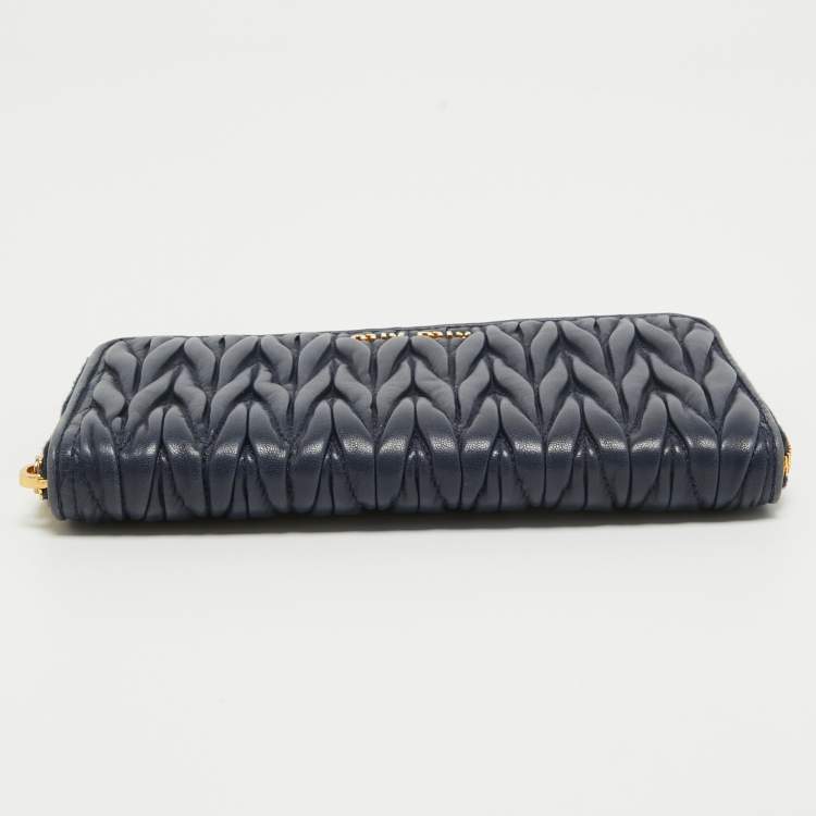 Pre Owned Miu Miu Navy Blue Matelasse Leather Zip Around Wallet
