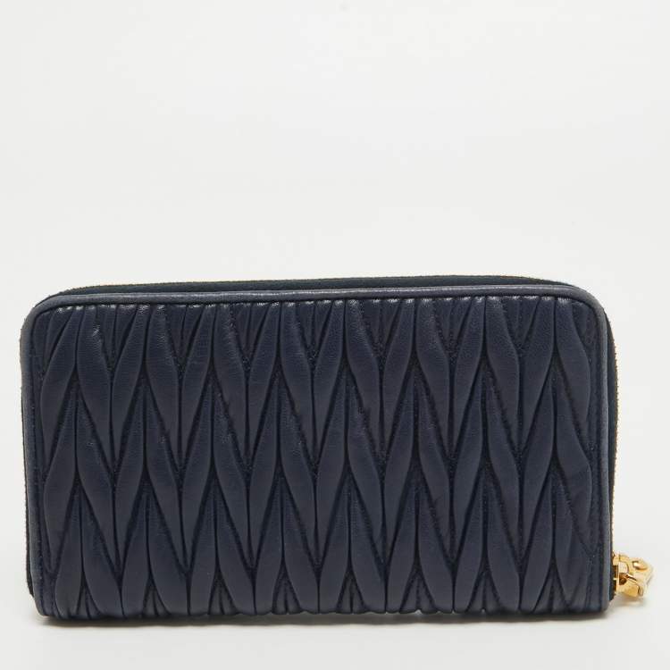Pre Owned Miu Miu Navy Blue Matelasse Leather Zip Around Wallet