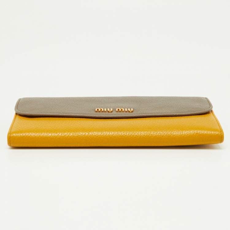 Pre Owned Miu Miu Grey/Yellow Madras Leather Flap Continental Wallet