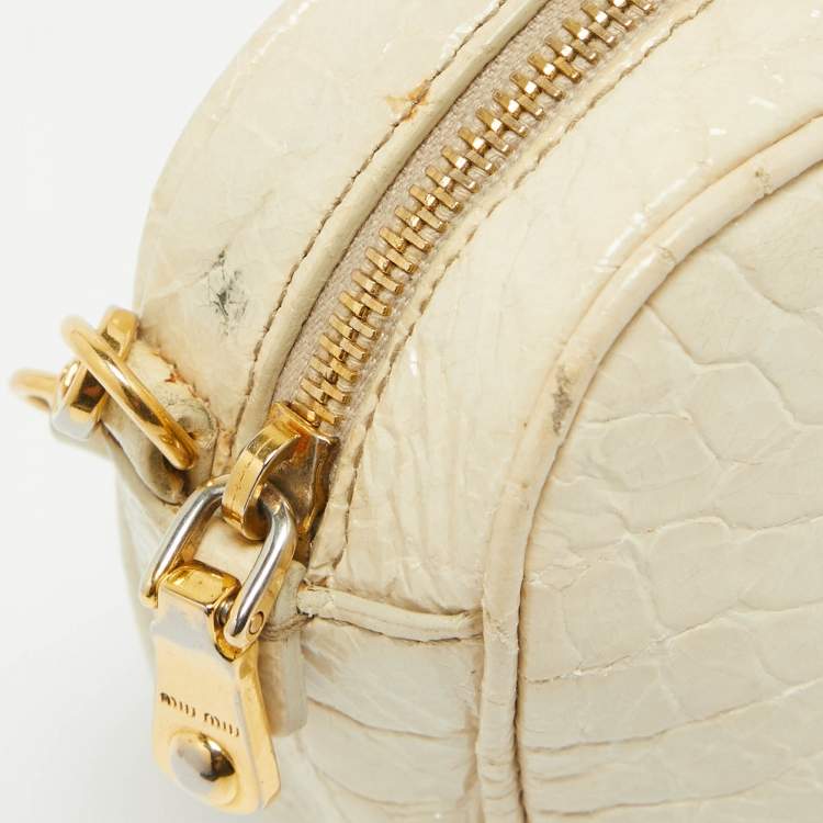 Pre Owned Miu Miu Off White Croc Embossed Patent Leather Camera Crossbody Bag