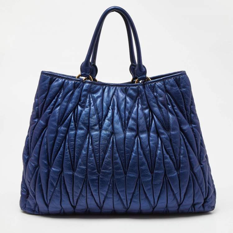 Pre Owned Miu Miu Metallic Blue Matelassé Leather Tote