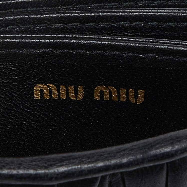 Pre Owned Miu Miu Black Matelassé Leather Card Case