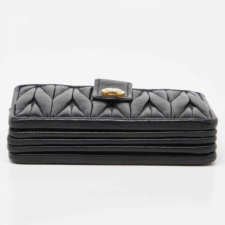 Pre Owned Miu Miu Black Matelassé Leather Card Case