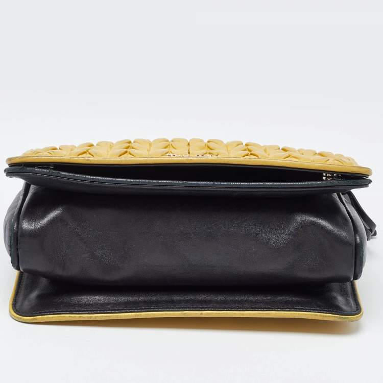 Pre Owned Miu Miu Yellow/Black Matelassé Leather Club Shoulder Bag