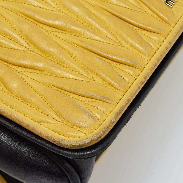 Pre Owned Miu Miu Yellow/Black Matelassé Leather Club Shoulder Bag