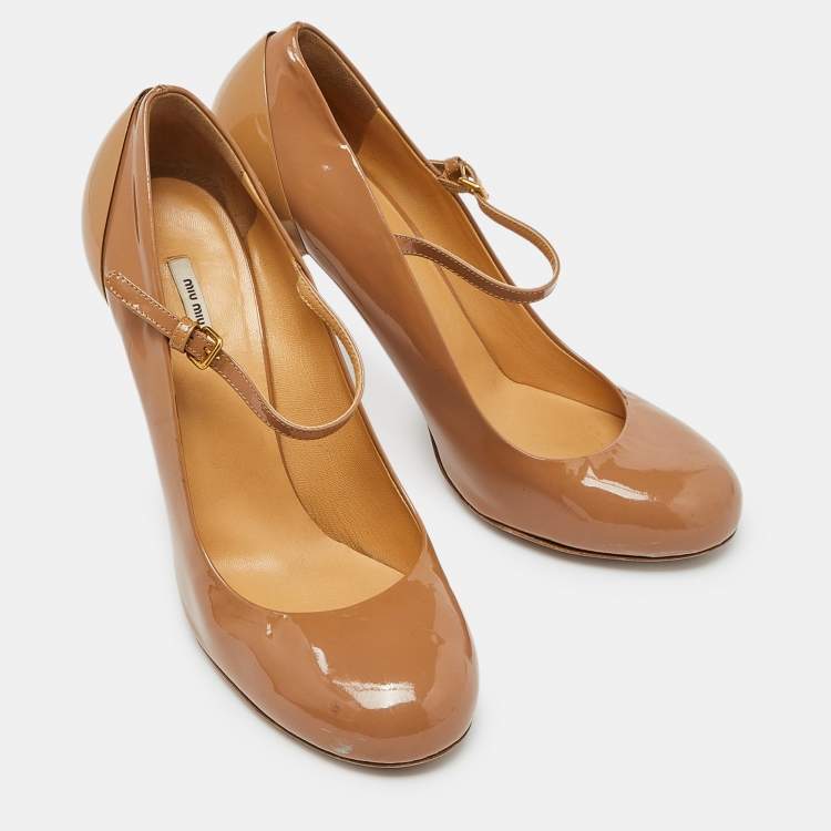 Pre Owned Miu Miu Beige Patent Leather Mary Jane Pumps Size 39