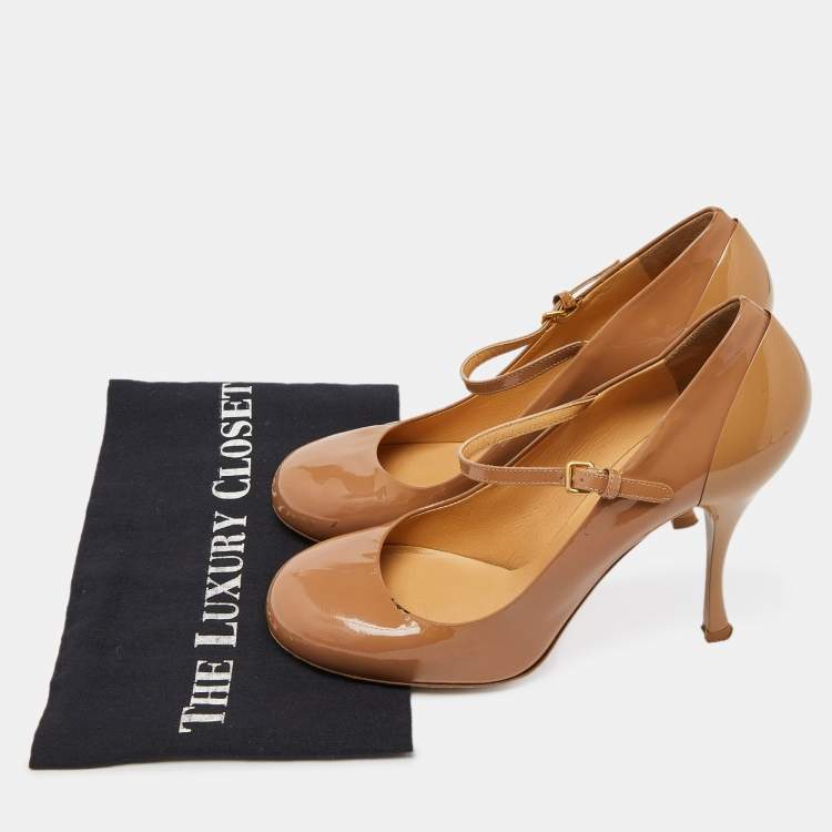 Pre Owned Miu Miu Beige Patent Leather Mary Jane Pumps Size 39