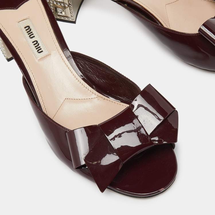 Pre Owned Miu Miu Burgundy Patent Leather Crystal Embellished Block Heel Slide Sandals Size 39.5