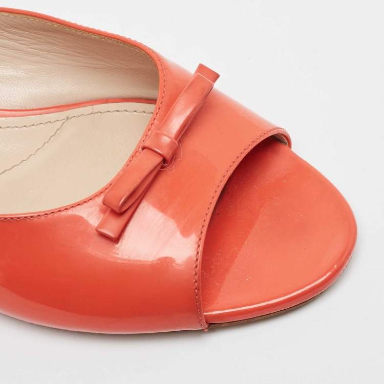 Pre Owned Miu Miu Orange Patent Flat Slides Size 38 