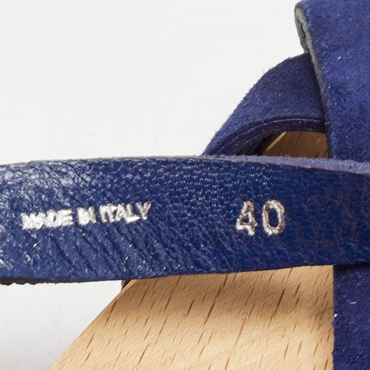 مملوكة مسبقًا Miu Miu Blue Suede Crystal Embellished Strappy Flat Sandals Size 40