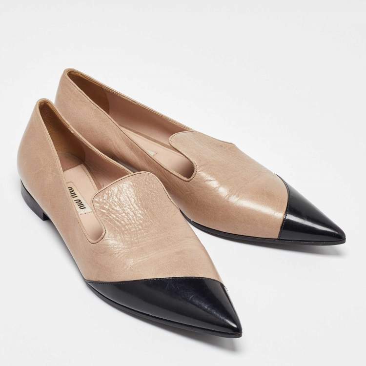 Pre Owned Miu Miu Beige/Black Leather Pointed Toe Ballet Flats Size 37.5