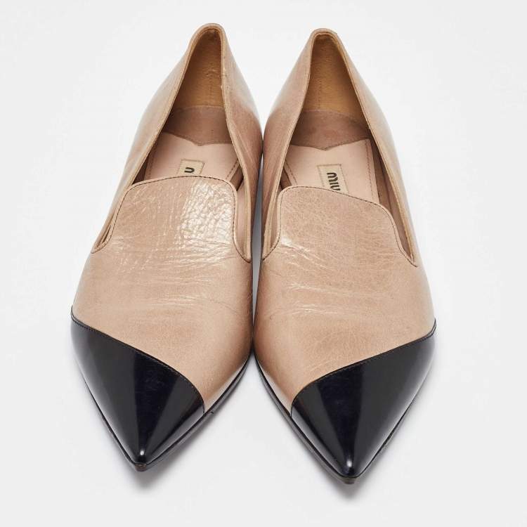 Pre Owned Miu Miu Beige/Black Leather Pointed Toe Ballet Flats Size 37.5