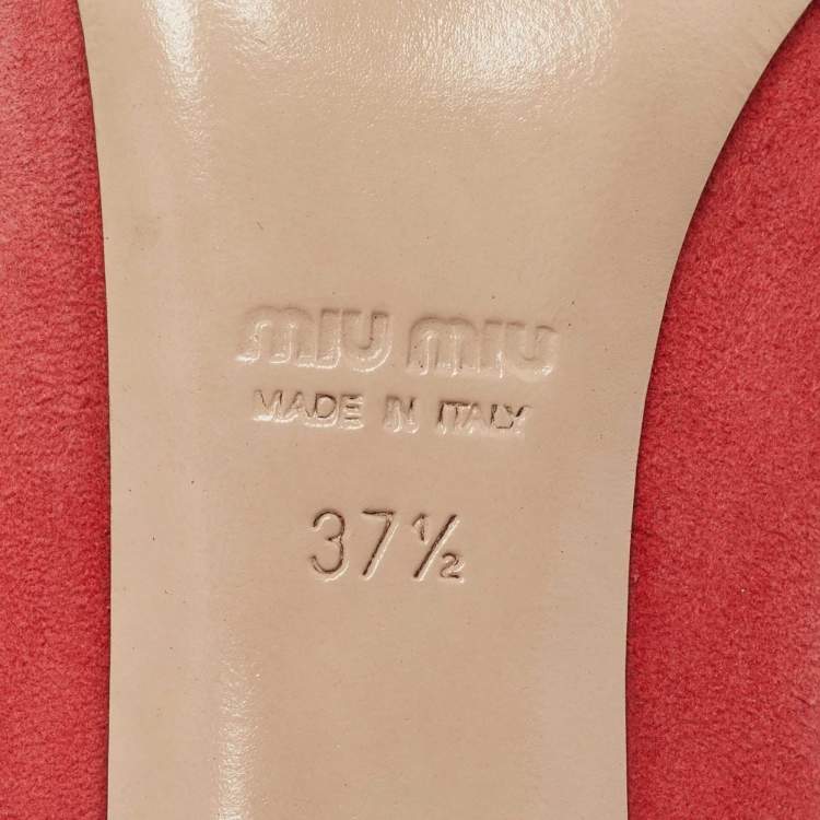 Pre Owned Miu Miu Coral Pink Suede Round Toe Pumps Size 37.5