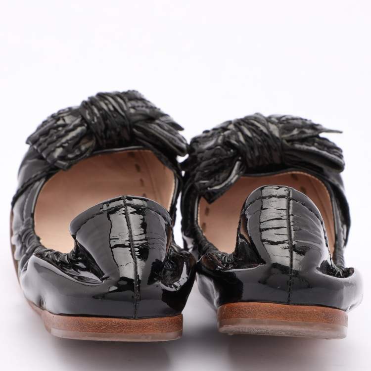 Pre Owned Miu Miu Black Patent Leather Bow Scrunch Ballet Flats Size 35.5