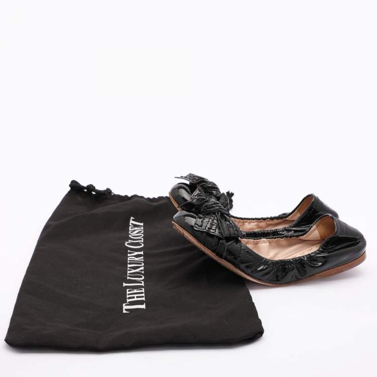 Pre Owned Miu Miu Black Patent Leather Bow Scrunch Ballet Flats Size 35.5