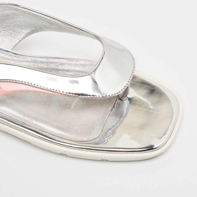 Pre Owned Miu Miu Silver/Pink Leather and Patent Thong Flats Size 36