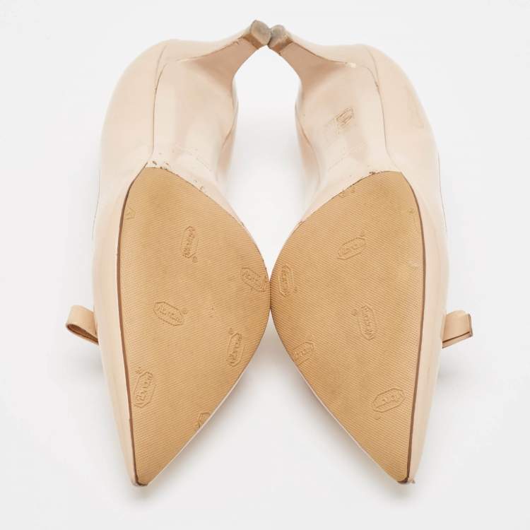 Pre Owned Miu Miu Beige Patent Leather Bow Pumps Size 40