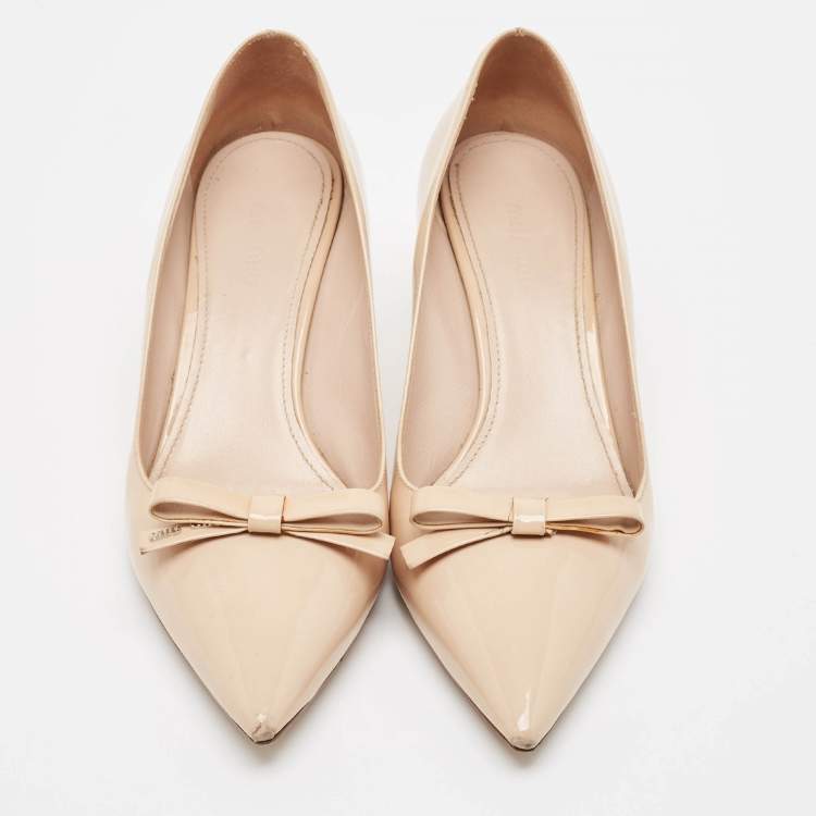 Pre Owned Miu Miu Beige Patent Leather Bow Pumps Size 40