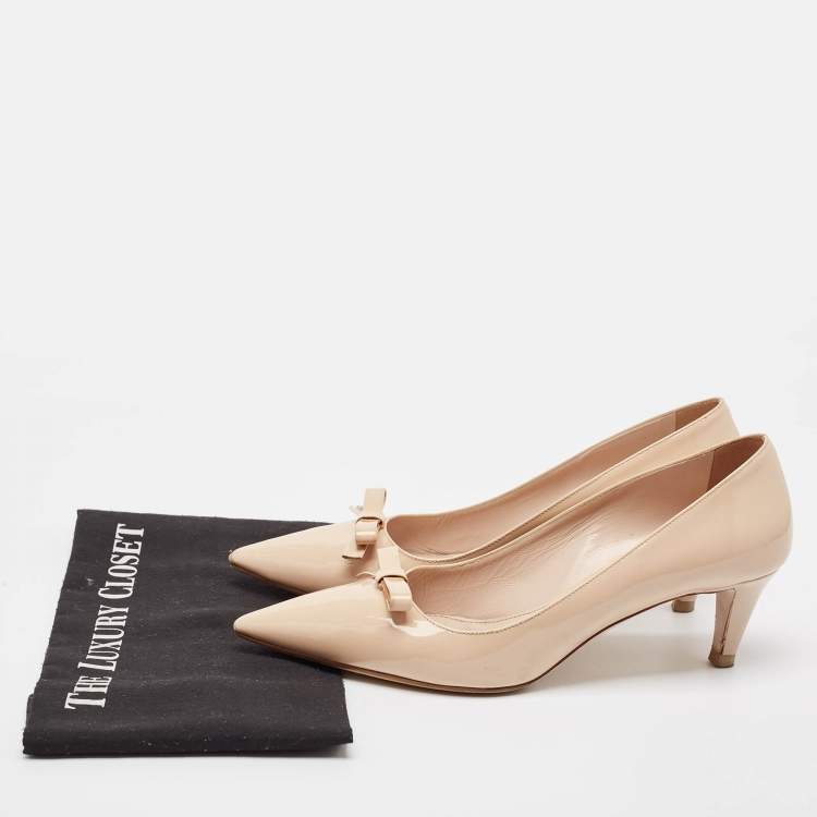 Pre Owned Miu Miu Beige Patent Leather Bow Pumps Size 40