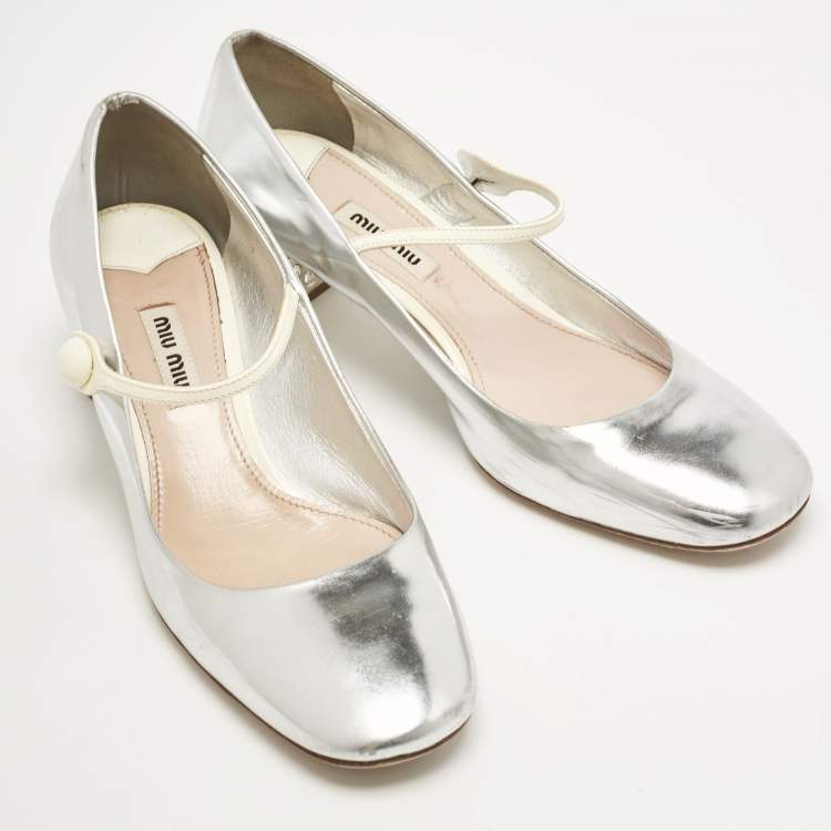 Pre Owned Miu Miu Silver Leather Mary Jane Pumps Size 37