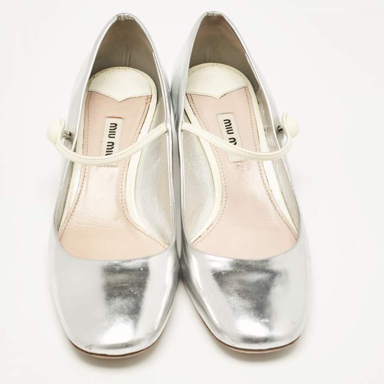 Pre Owned Miu Miu Silver Leather Mary Jane Pumps Size 37