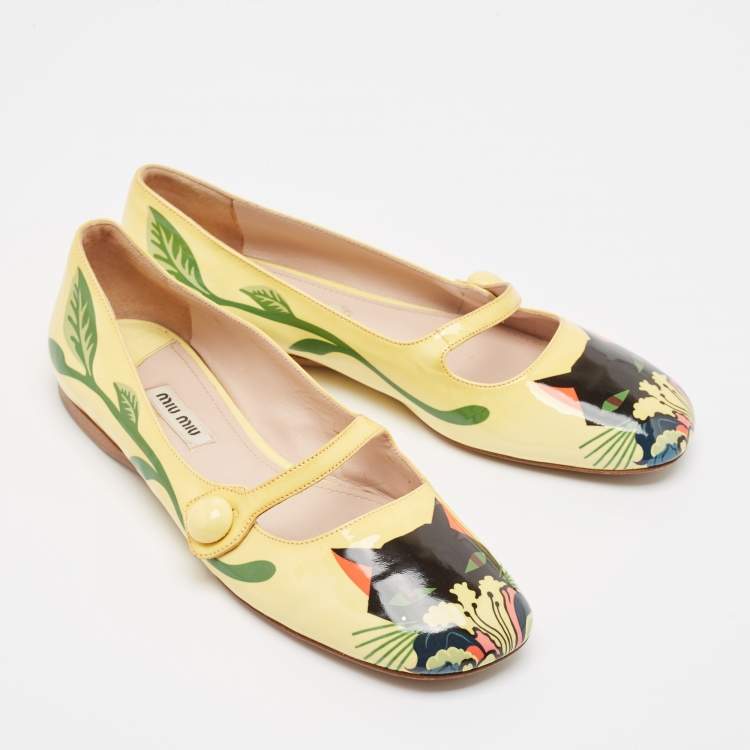 Pre Owned Miu Miu Yellow Patent Leather Cat Print Ballet Flats Size 37.5