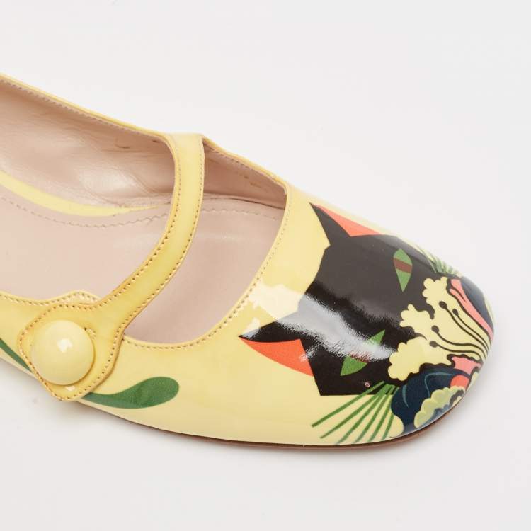 Pre Owned Miu Miu Yellow Patent Leather Cat Print Ballet Flats Size 37.5
