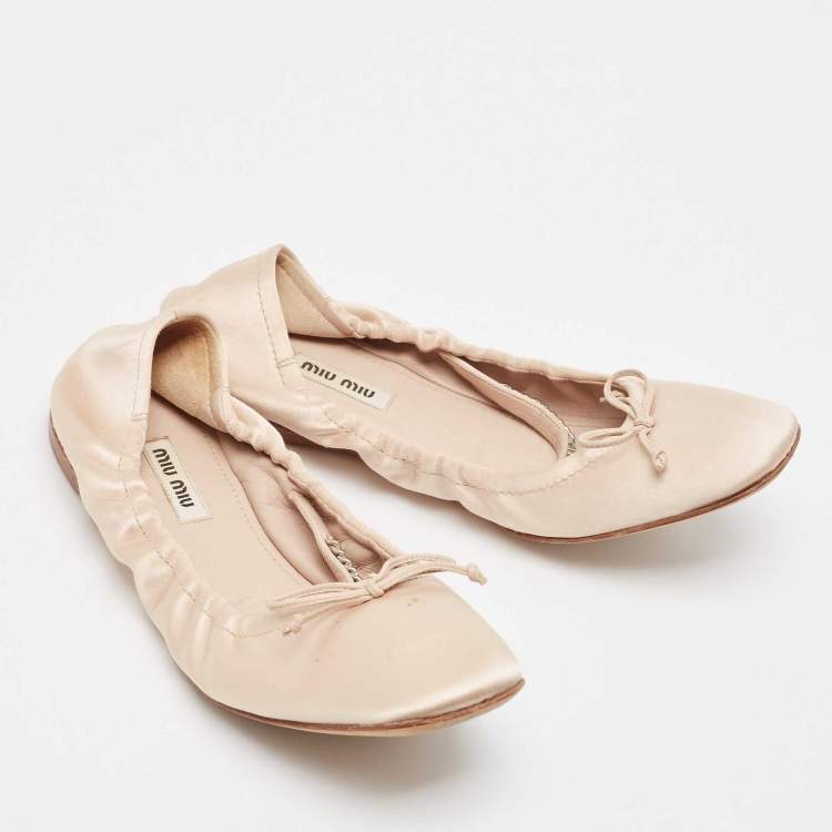 Pre Owned Miu Miu Beige Satin Ballet Flats Size 38