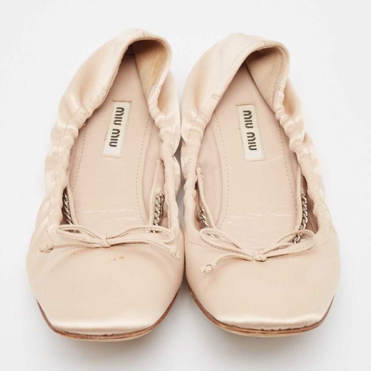Pre Owned Miu Miu Beige Satin Ballet Flats Size 38