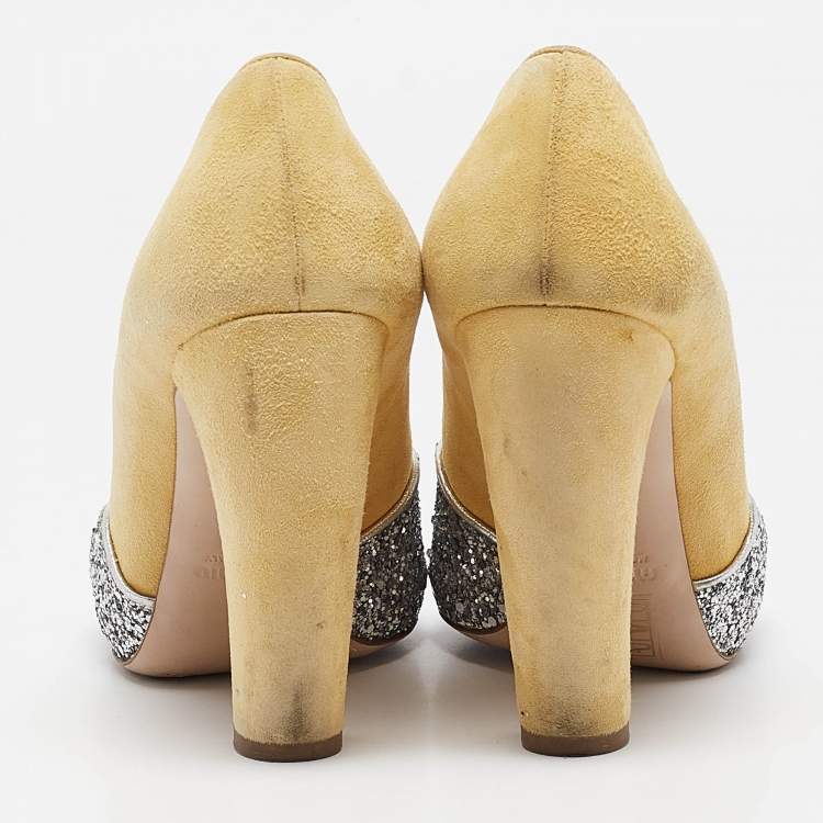 Pre Owned Miu Miu Yellow Glitter and Suede Block Heel Pumps Size 38.5