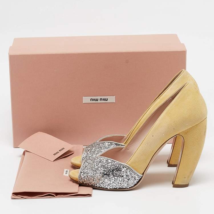Pre Owned Miu Miu Yellow Glitter and Suede Block Heel Pumps Size 38.5