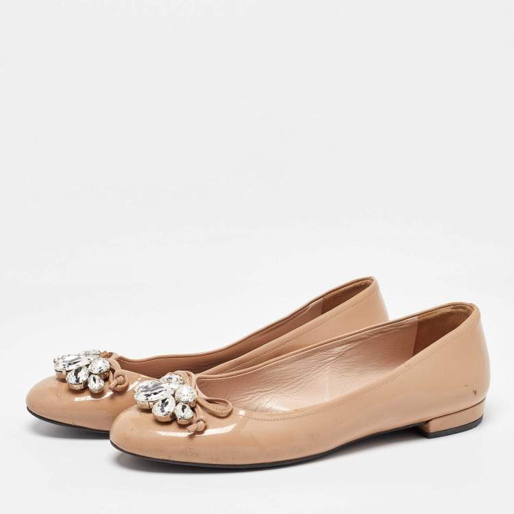 Pre Owned Miu Miu Beige Patent Leather Crystal Embellished Ballet Flats Size 37.5