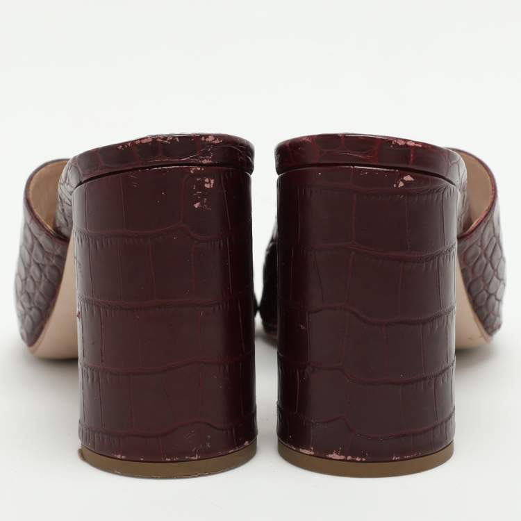 Pre Owned Miu Miu Burgundy Croc Embossed Leather Embellished Slide Sandals Size 36